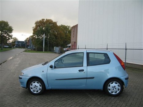 Fiat Punto - 1.2 Dynamic bj.2003, APK, inr.mog - 1