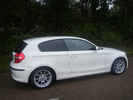 BMW 1-serie - 118i Business Sport Apk 08-2020 - 1