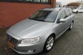 Volvo V70 - 1.6 D2 Nordic+ LEER/ NAVI/TREKHAAK/STOEL VERW./DAKRAILS - 1 - Thumbnail