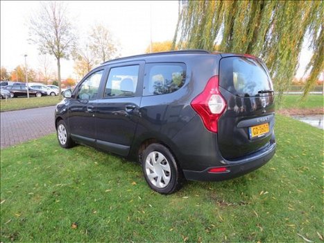 Dacia Lodgy - 1.5 dCi Lauréate *NL-AUTO* 7-PERSOONS 2015 NAVI CRUISE PDC *BOVAG - 1