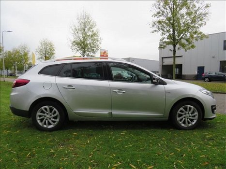 Renault Mégane Estate - 1.5 dCi Bose 122000km 2014 LMV AC PDC *NL-AUTO - 1