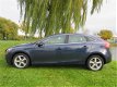 Volvo V40 - 1.6 D2 Momentum 118000km NAV LMV PDC *NL-AUTO - 1 - Thumbnail