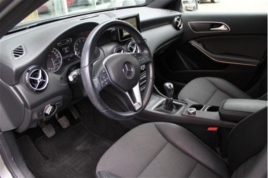 Mercedes-Benz A-klasse - A180 Style, Navi, Sportstoelen, Stoelverwarming - 1