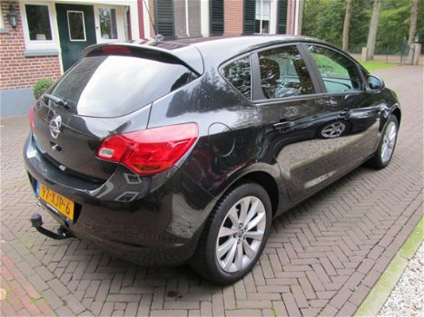 Opel Astra - 1.4 Turbo 120pk Ann. Ed. 17