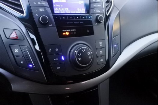Hyundai i40 Wagon - 1.6 GDI Blue i-Drive 24 mnd garantie | Airco | Cruise Control | Getint glas - 1