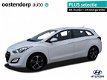 Hyundai i30 Wagon - 1.6 GDi i-Motion | Rijklaar met 2 jaar Garantie | Cruise control | 16'' LM Velge - 1 - Thumbnail