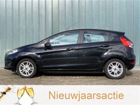 Ford Fiesta - 1.0 Style 81PK STOELVERWARMING/ AIRCO/ PDC - 1