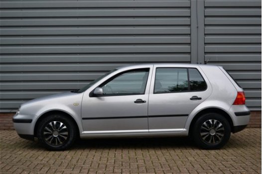 Volkswagen Golf - 1.4-16V Comfortline 5DRS. Airco Trekhaak Cruise Control + Inruil Mogelijk - 1