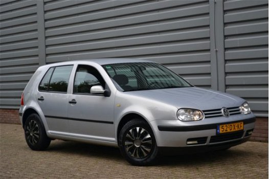 Volkswagen Golf - 1.4-16V Comfortline 5DRS. Airco Trekhaak Cruise Control + Inruil Mogelijk - 1