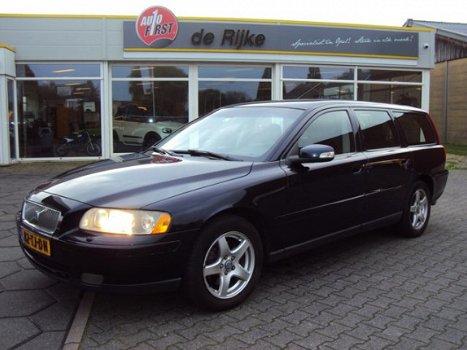 Volvo V70 - 2.4 D5 Edition II automaat Summum geartronic - 1