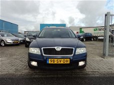 Skoda Octavia Combi - 2.0 FSI 110KW Elegance