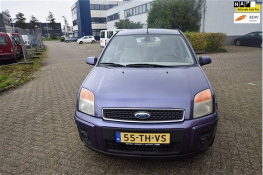 Ford Fusion - 1.6-16V Futura AUTOMAAT/ AIRCO/APK - 1