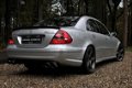 Mercedes-Benz E-klasse - 55 AMG PANO/DISTRONIC/LUCHTVERING/KEYLESS FULL OPTIONS - 1 - Thumbnail