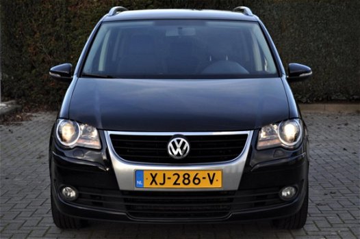 Volkswagen Touran - 1.4 TSI Trendline '7 PERSOONS, AIRCO, CRUISE CONTR, NAVI, NW OH-BEURT' - 1