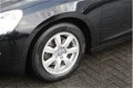 Volvo V60 - 1.6t T3 150pk Kinetic | Leder / Navigatie / Trekhaak - 1 - Thumbnail