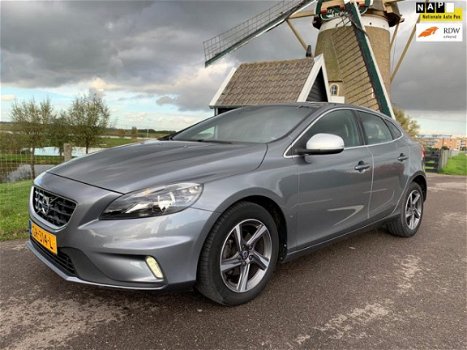 Volvo V40 - 2.0 D2 R-Design Business 70000KM NAVI CLIMA - 1