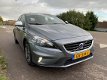 Volvo V40 - 2.0 D2 R-Design Business 70000KM NAVI CLIMA - 1 - Thumbnail