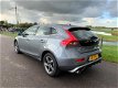 Volvo V40 - 2.0 D2 R-Design Business 70000KM NAVI CLIMA - 1 - Thumbnail