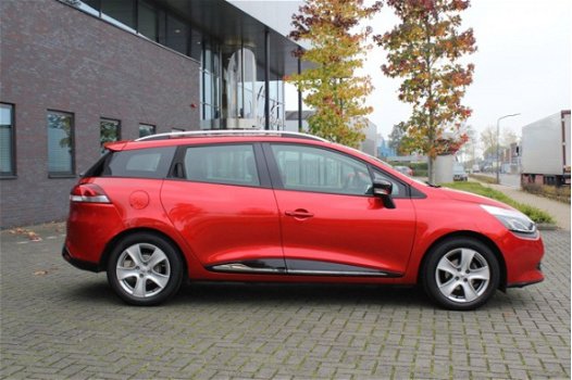 Renault Clio Estate - 0.9 TCe Expression navigatie - 1