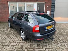 Skoda Octavia Combi - 1.2 TSI Ambition / Automaat / Schuifdak / Navi / PDC / Clima / DSG