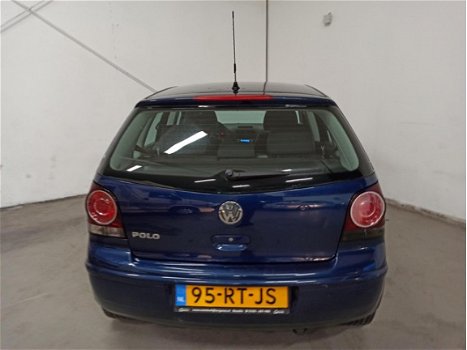 Volkswagen Polo - 1.2-12V Optive - 1