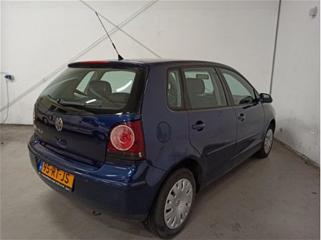 Volkswagen Polo - 1.2-12V Optive - 1