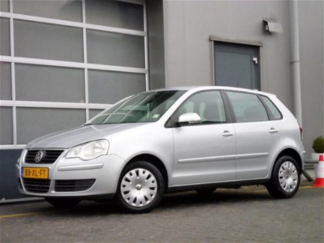 Volkswagen Polo - 1.2-12V Optive 5 Deurs Airco - 1