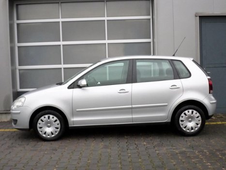 Volkswagen Polo - 1.2-12V Optive 5 Deurs Airco - 1