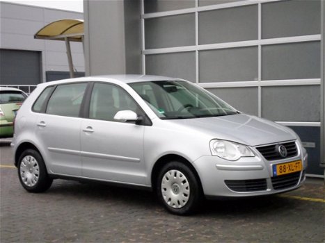 Volkswagen Polo - 1.2-12V Optive 5 Deurs Airco - 1