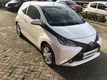 Toyota Aygo - 1.0 VVT-i x-play Met extra set winterbanden - 1 - Thumbnail