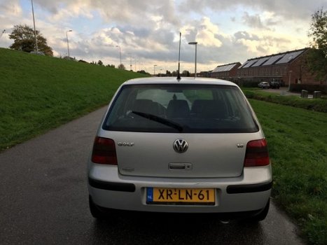 Volkswagen Golf - 1.6 09.07.2020 APK - 1