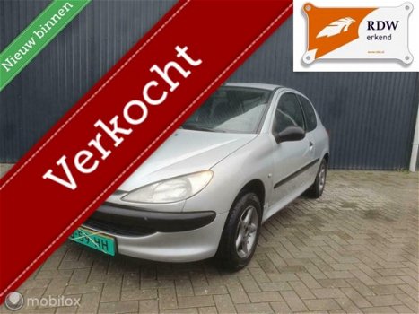 Peugeot 206 - 1.9 XRD ZUINIG RIJDEN Trekhaak APK 26-08-2020 - 1