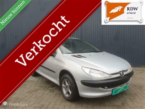 Peugeot 206 - 1.9 XRD ZUINIG RIJDEN Trekhaak APK 26-08-2020 - 1