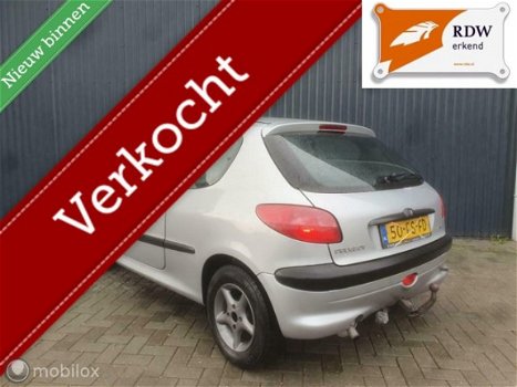 Peugeot 206 - 1.9 XRD ZUINIG RIJDEN Trekhaak APK 26-08-2020 - 1