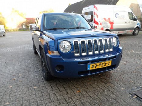 Jeep Patriot - 2.4 Sport Liberty - 1