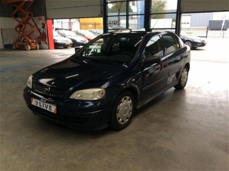 Opel Astra - 1.8-16V Edition - 1