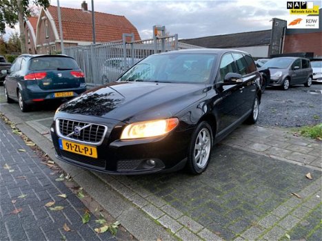 Volvo V70 - 2.4 D5 Kinetic | AUTOMAAT | NAVI | LEDEREN BEKLEDING | AIRCO - 1