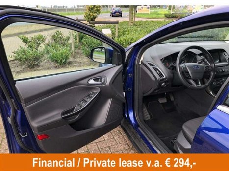 Ford Focus - 1.5 TDCI Titanium Automaat, Navi, Clima, AppConn, Licht metaal - 1