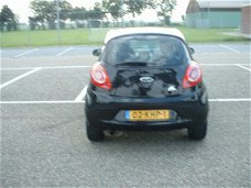 Ford Ka - 1.2 Titanium zwart metallic met lichtgewicht velgen