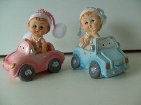 MINIATUUR BABY BLAUW/ROSÉ 4 STUKS IN AUTO Nieuw - 1