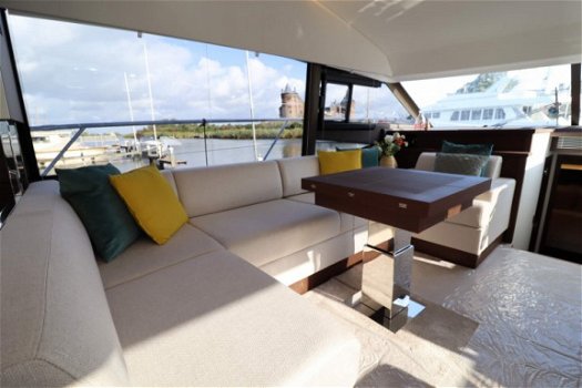 Prestige 520 flybridge - 5