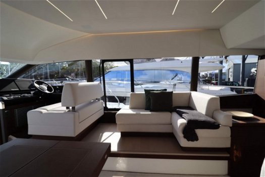 Prestige 520 flybridge - 7