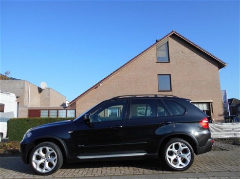 BMW X5 - 3.0SD AUT. 285PK 7-PERSOONS/PANORAMADAK/NAVIGATIE/SPORT-PAKKET/CAMERA - 1