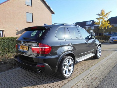 BMW X5 - 3.0SD AUT. 285PK 7-PERSOONS/PANORAMADAK/NAVIGATIE/SPORT-PAKKET/CAMERA - 1