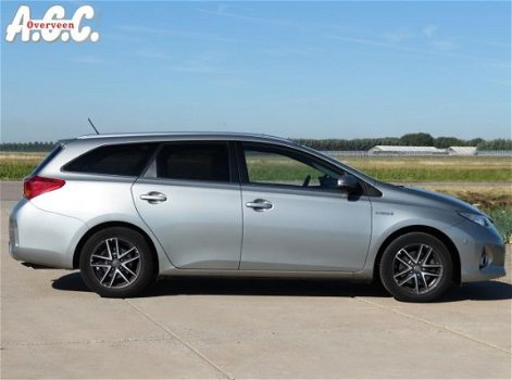 Toyota Auris - 1.8 Hybrid AUTOMAAT Xenon Trekhaak Navi - 1