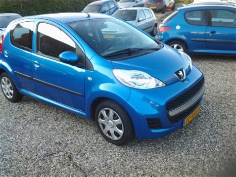 Peugeot 107 - 1.0-12V XS Airco nap km 34000 zeer lux, s. Als nieuw - 1