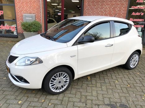 Lancia Y(psilon) - 1.2 Silver - 1