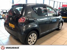 Toyota Aygo - 1.0 VVT-i Now