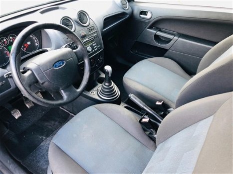 Ford Fiesta - 1.4-16V Futura 135000Km NAP, Airco, Goed Onderhouden, Nette Staat - 1