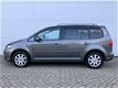 Volkswagen Touran - 1.2TSi Cup RIJKLAAR 100% onderhouden automatische airco, full map navigatie rns3 - 1 - Thumbnail